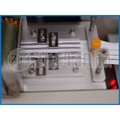 超声波胶带裁切折叠一体机